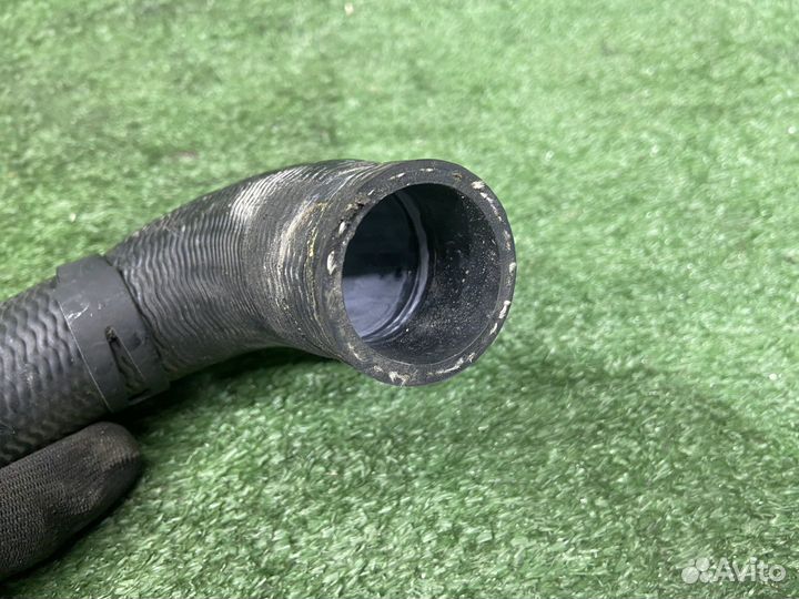 Патрубок радиатора mazda axela BM6FJ Z6-VE U 2 015 Верх