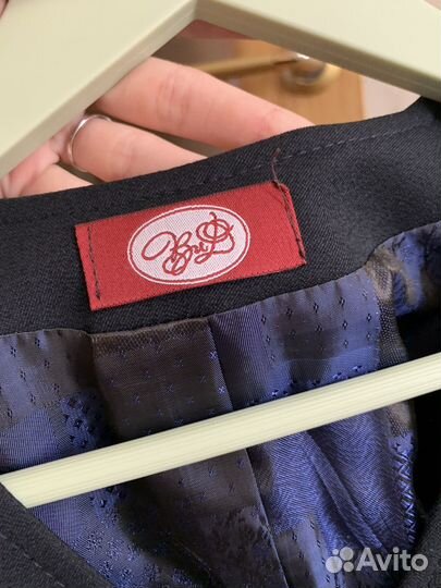 Жилет школьный вид новый