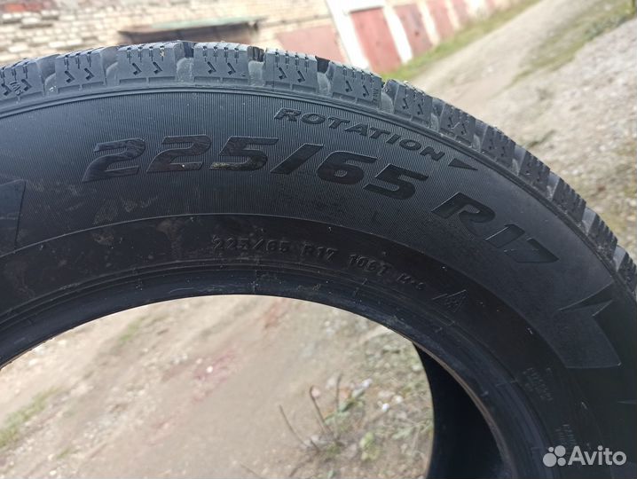 Шины зимние Pirelli Ice zero 225*65*17