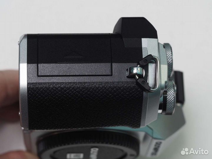 Olympus OM-D E-M5-3 body на гарантии