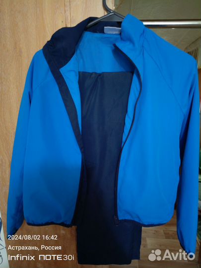 Костюм спортивный