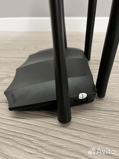 Wifi роутер Tenda AC8