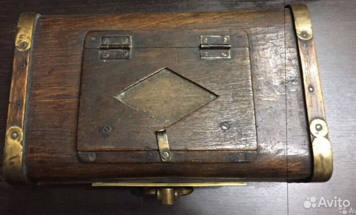 Сундук 19 века для хранения бильярдных шаров.Торг
