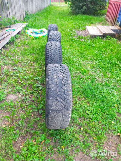 Продам зимнюю резину на оригинальных дисках Skoda
