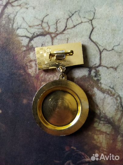 Лучший изобретатель,значки