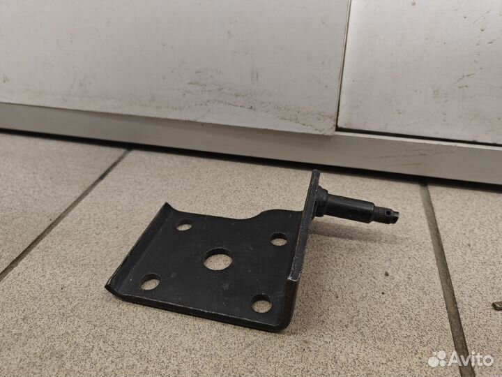 Серьга рессоры правая Москвич 412