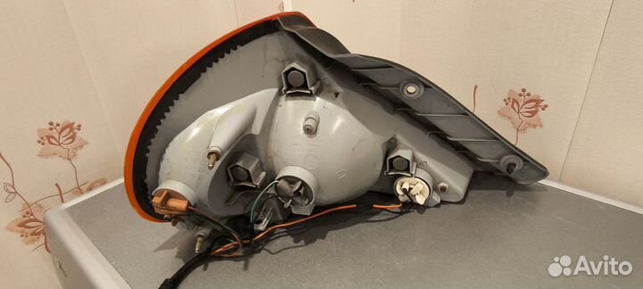 Задняя правая фара Киа spectra