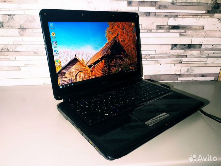 Asus K40Ij - 2 Ядра \ 3 Озу \ 320 HDD