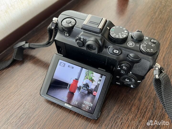 Фотоаппарат Nikon p7100