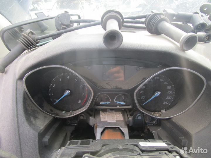Панель приборов Ford Focus 3 1909778