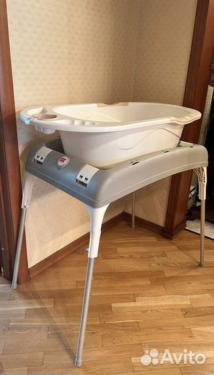 Детская ванна с подставкой