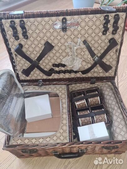 Чемодан для пикника