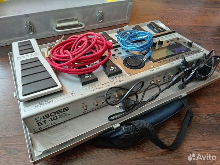 Процессор для электрогитары Boss GT-10