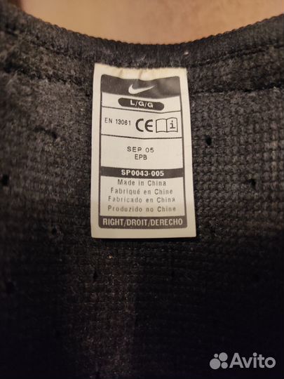 Футбольные щитки с голеностопом Nike