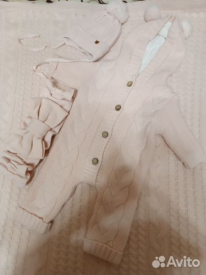 Комплект на выписку для девочки осень