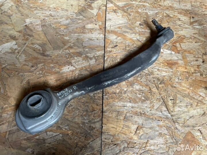 Рычаг подвески передний правый Mercedes-Benz C300