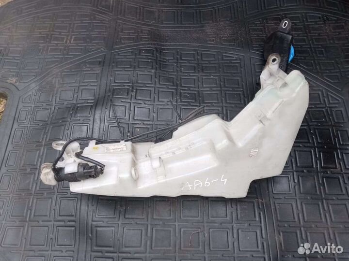 Бачок омывателя Audi A6 C6 BDW 2.4
