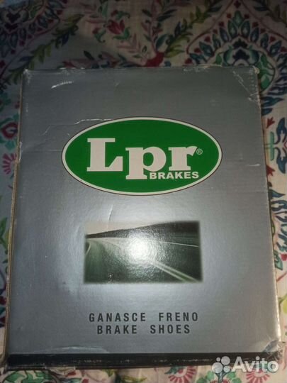 Амортизаторы Ниссан Серена с23