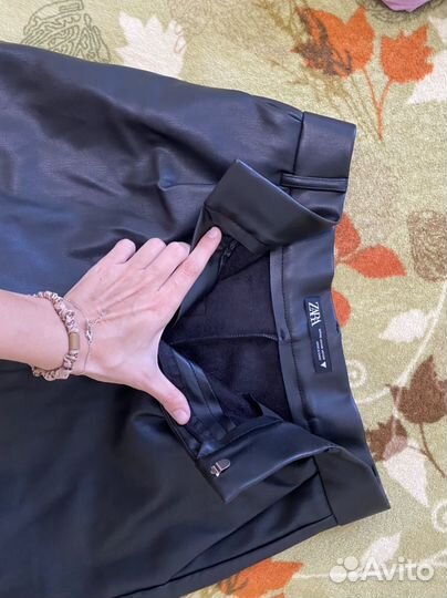 Кожаные шорты zara