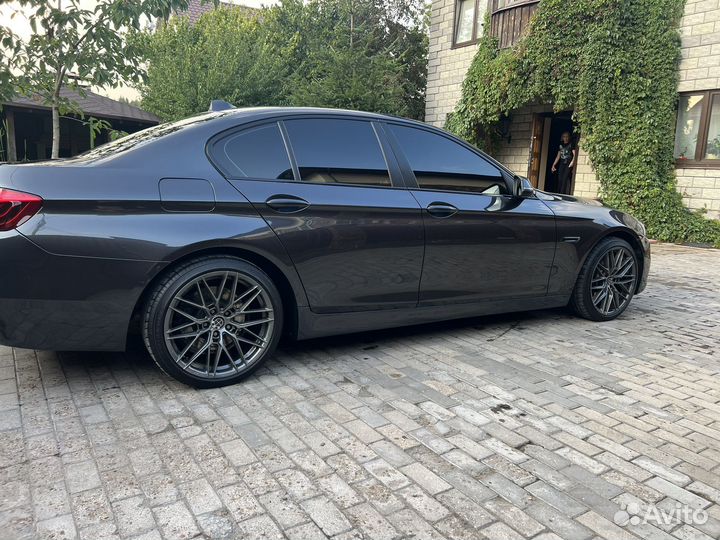 BMW 5 серия 3.0 AT, 2014, 200 000 км