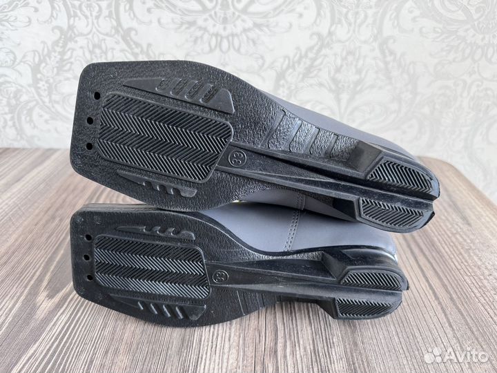 Лыжные ботинки inovik