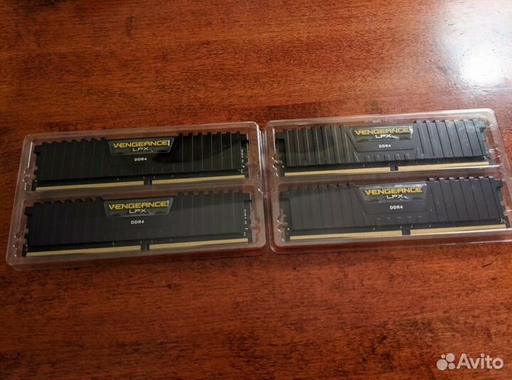 Corsair Vengeance Lpx DDR4 32GB 4x8GB 2133 Mz ддр4