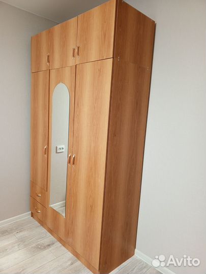 Продам шкаф бу