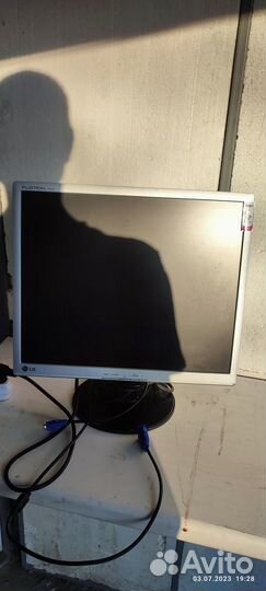 Монитор lg flatron l1942s