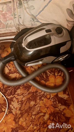 Пылесос Vitek