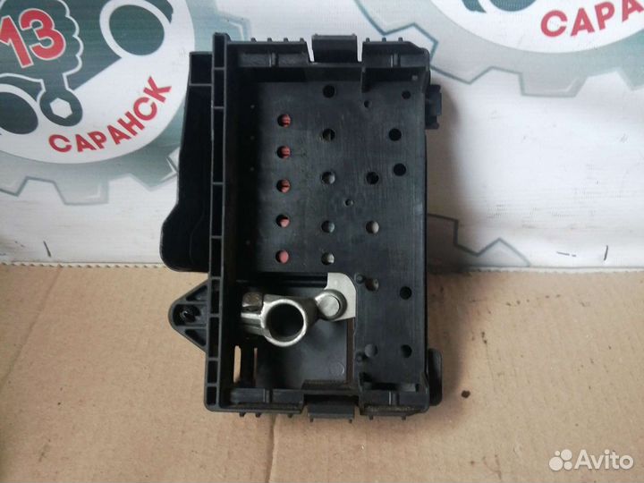 Блок предохранителей акб Opel Astra J, 2011