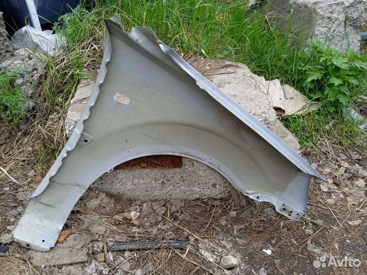 Крыло переднее левое Kia Rio 2 под ремонт