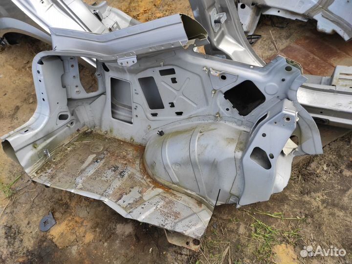 Крыло заднее левое на Opel Vectra C Хэтчбек