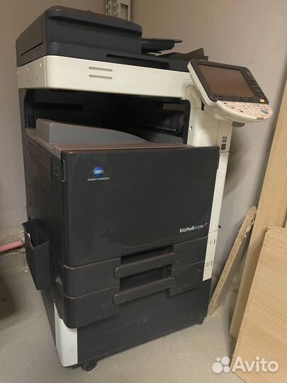 Принтер Konica Minolta Bizhub c220