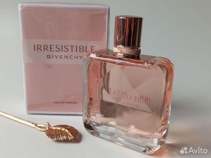 Irresistible Givenchy eau DE parfum дживанши