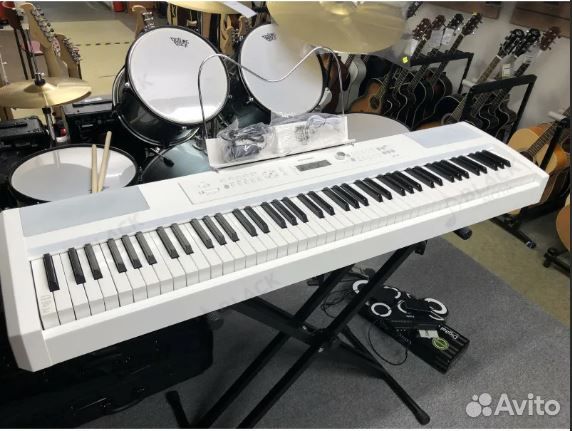 Ringway RP-35 Цифровое Пианино/ Стойка/ Три педали