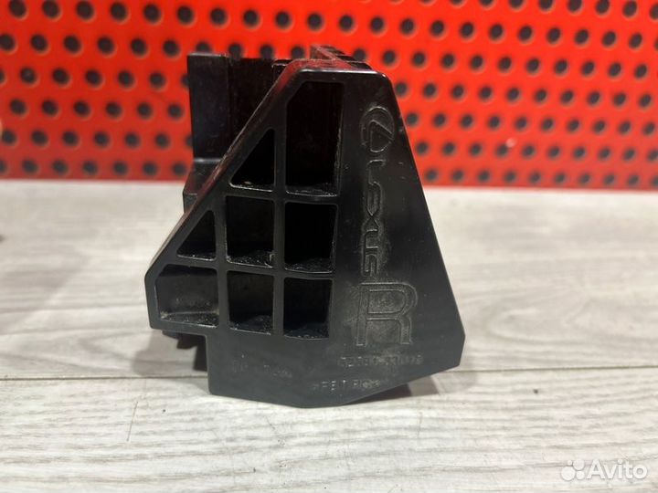 Кронштейн бампера задний правый Lexus Es axzh10