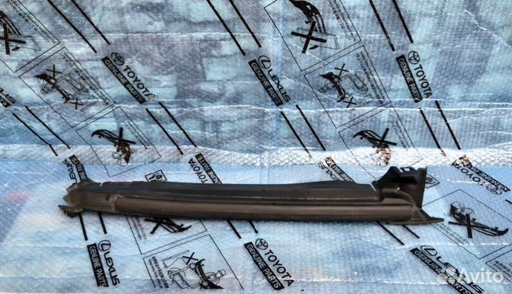 Накладка крыла передняя левая Toyota Lc Prado 150