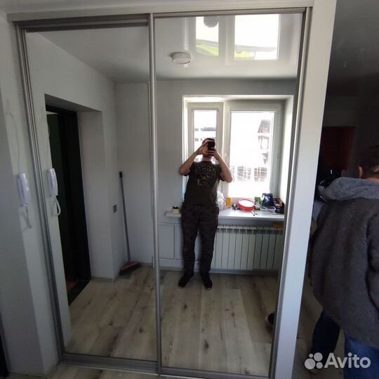 Двери купе для гардеробной / перегородки купе