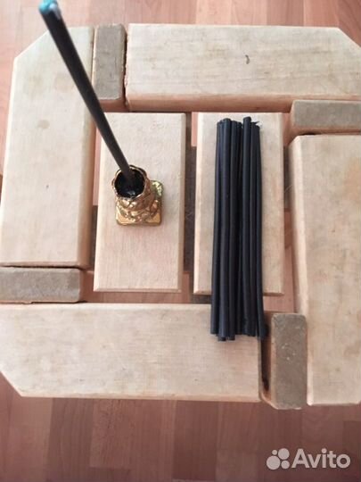 Восковые свечи: белые, черные, красные, зеленые, ж