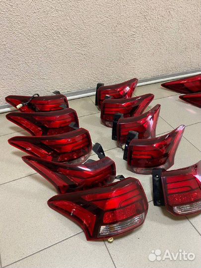 Фонари задние Митсубиши Аутлендер 3 2015-2022