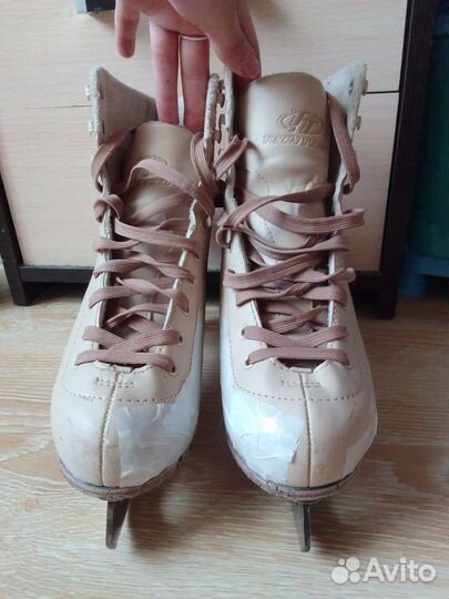 Коньки фигурные