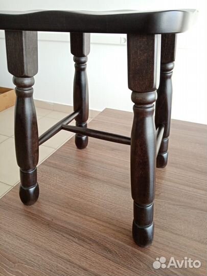 Стулья и табуретки