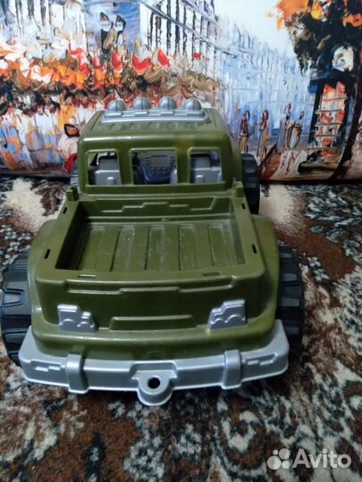 Машинка игрушка