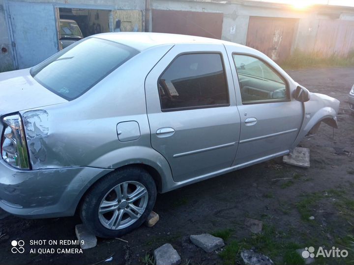 Renault Logan 1.6 МТ, 2012, битый, 165 000 км