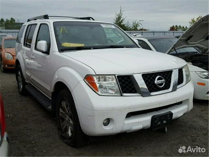 Разбор на запчасти Nissan Pathfinder