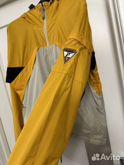 Горнолыжная сноубордическая куртка Burton