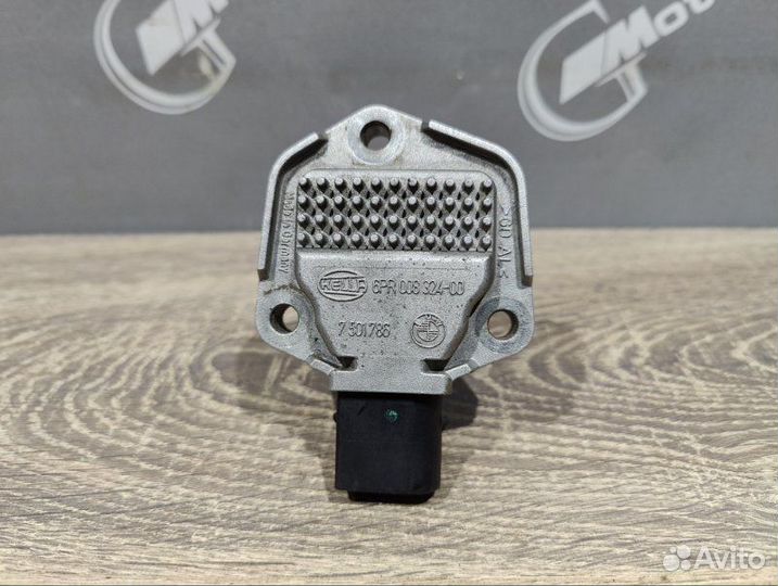 Датчик уровня масла в двигателе Bmw 320I E90