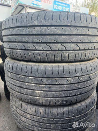 Continental ContiPremiumContact 2 215/55 R17 V