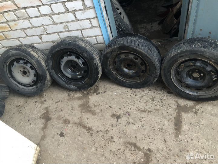 Колеса в сборе r15 летние Hankook