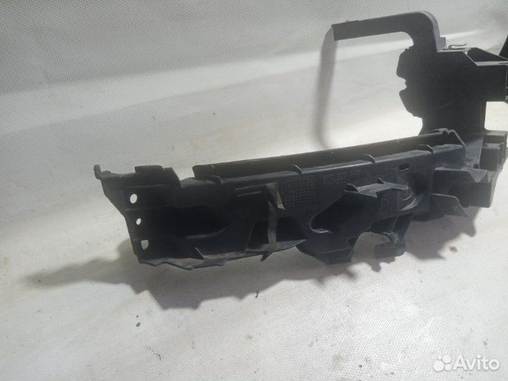 Крепление фары переднее правое Audi Q5 8R 2010